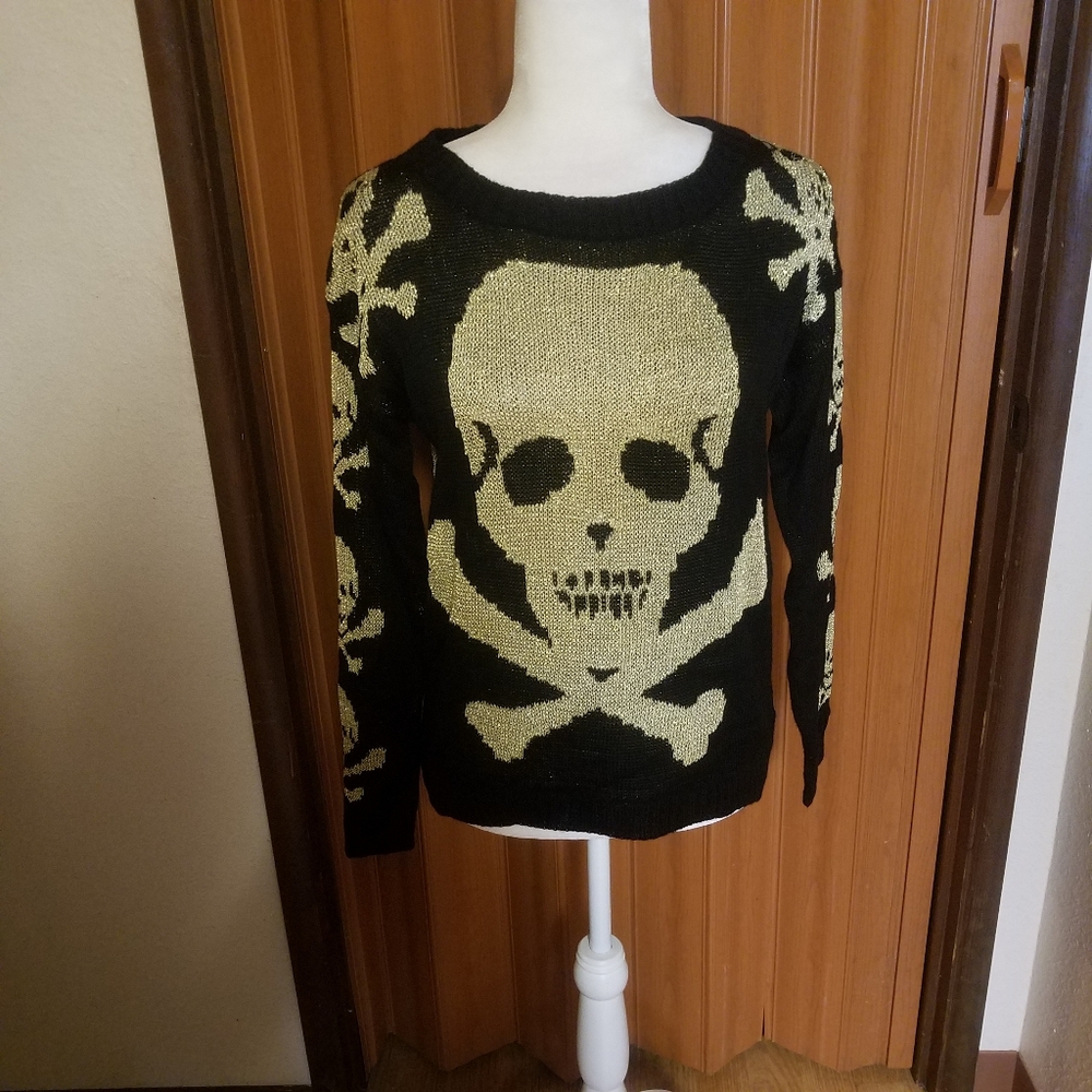 GOLD AND BLACK SKULL CROSS BONE SWEATER